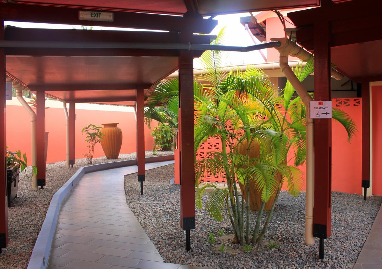 Hotel Chez Jimmy Port-Gentil Buitenkant foto