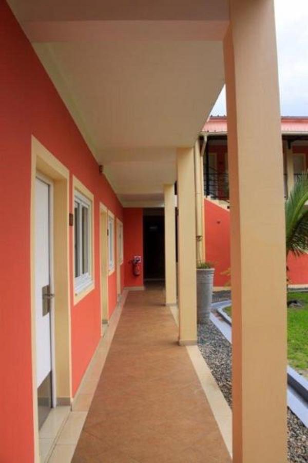 Hotel Chez Jimmy Port-Gentil Buitenkant foto